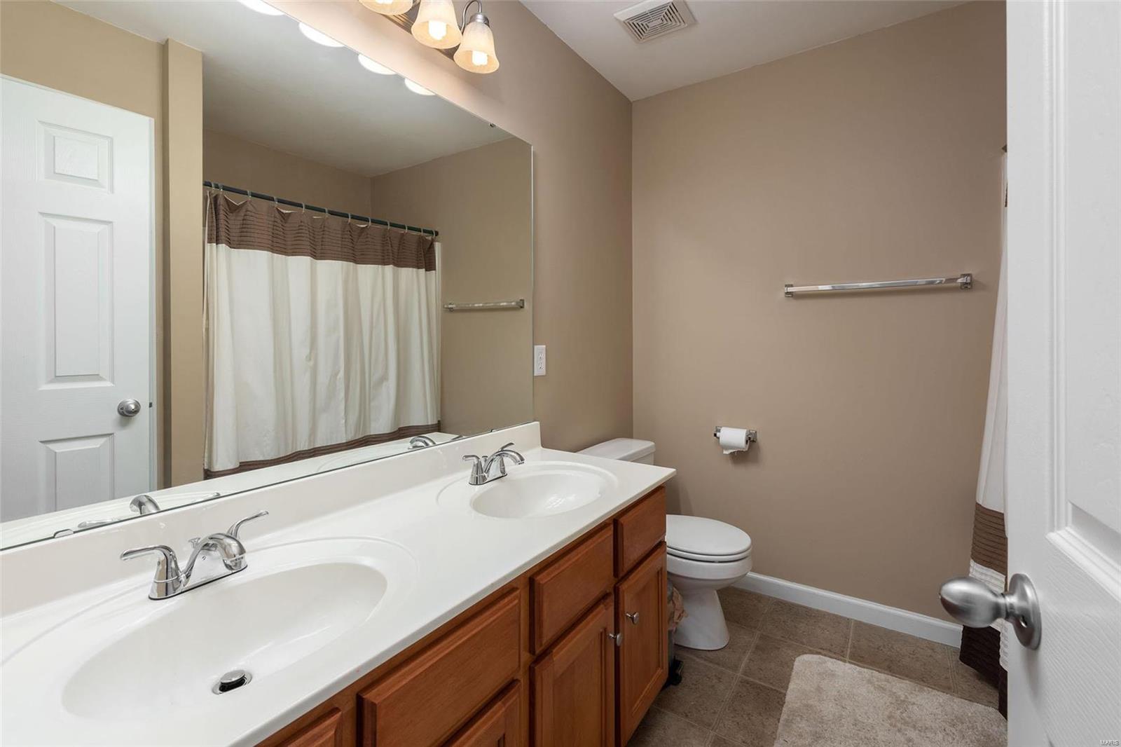 Landing/Fox Pointe - Residential