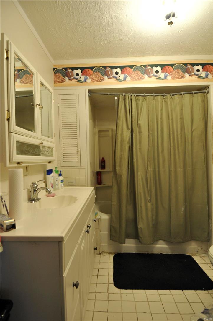 Tuxedo Park - Residential