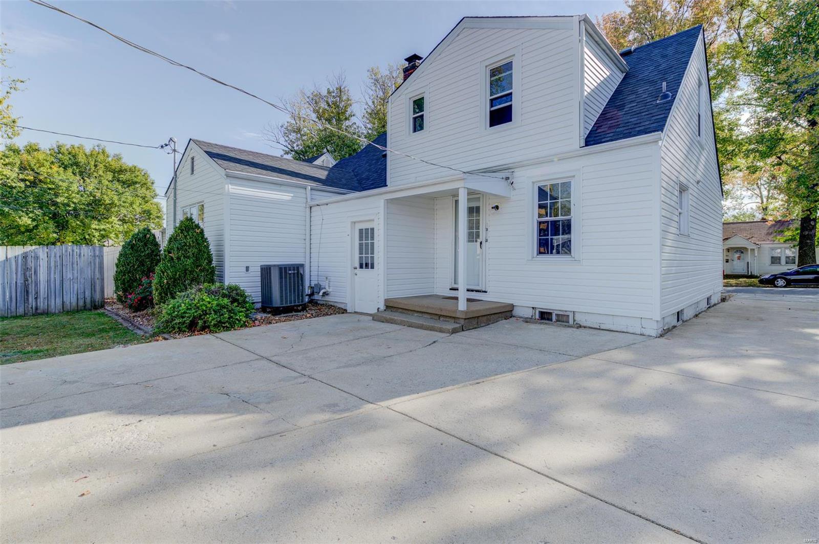 St Charles, Missouri 63301, United States, 3 Bedrooms Bedrooms, ,3 BathroomsBathrooms,Residential,Pending,39883