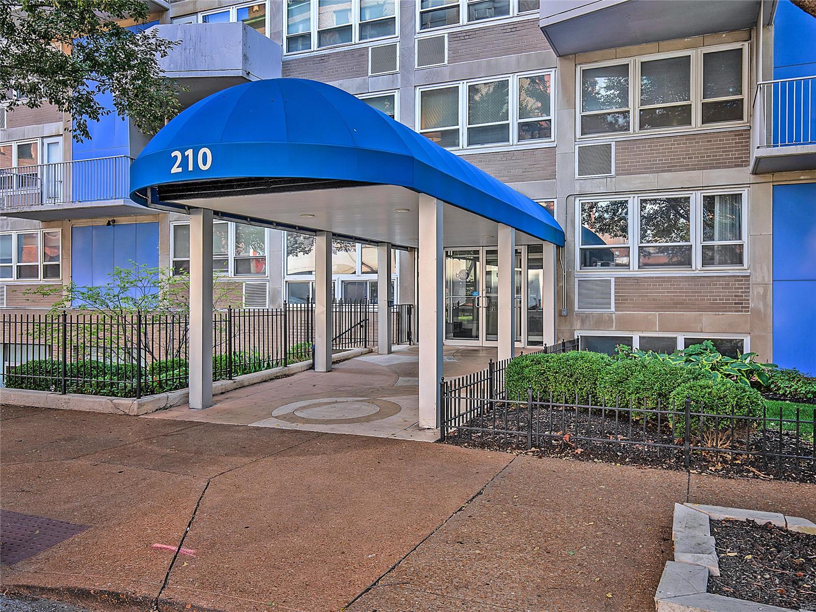 210 N 17th Street 1411