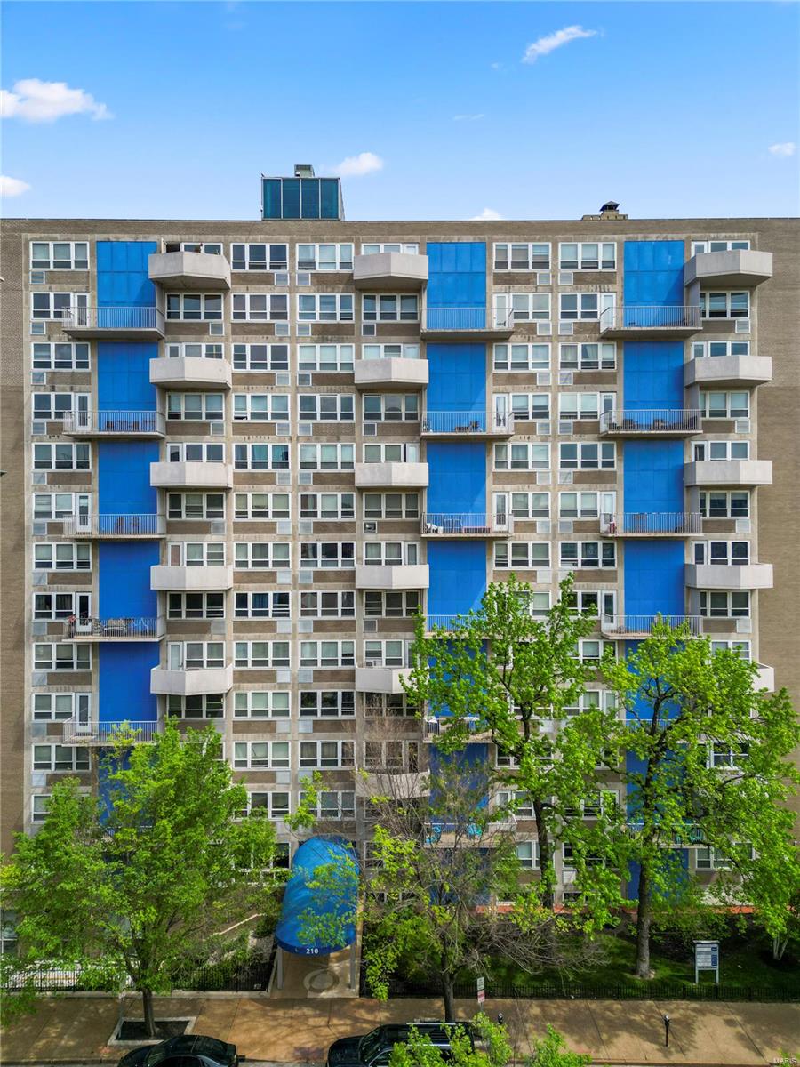 210 N 17th Street 610