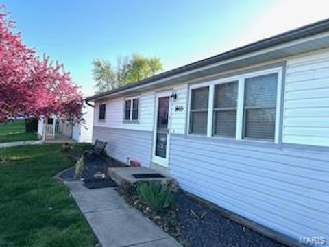 1605 Beverly Drive St Charles MO 63303