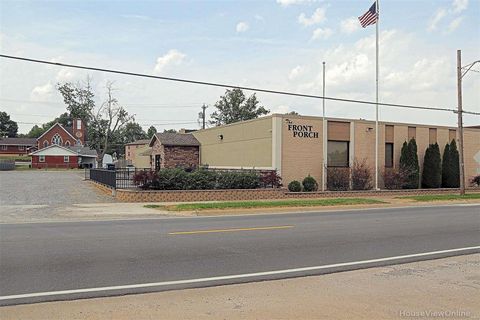 Retail in Scott City MO 1408 Main Street.jpg