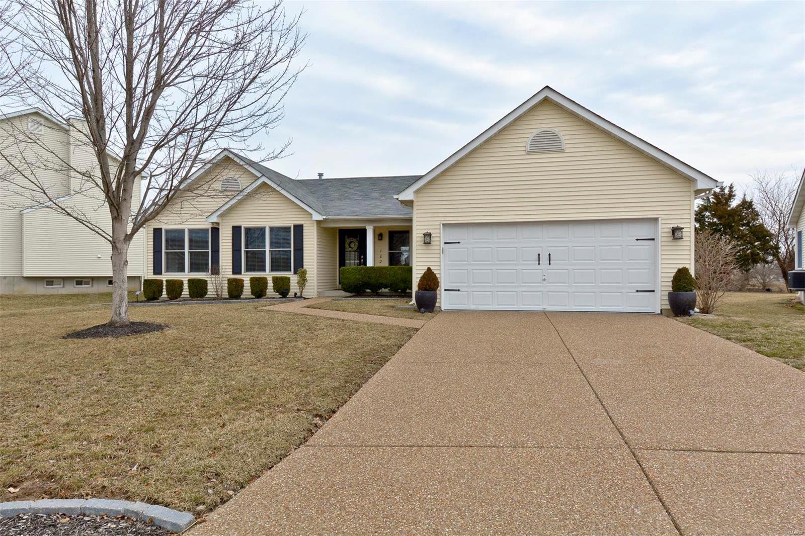 Vlgs At Dardenne Prairie - Residential