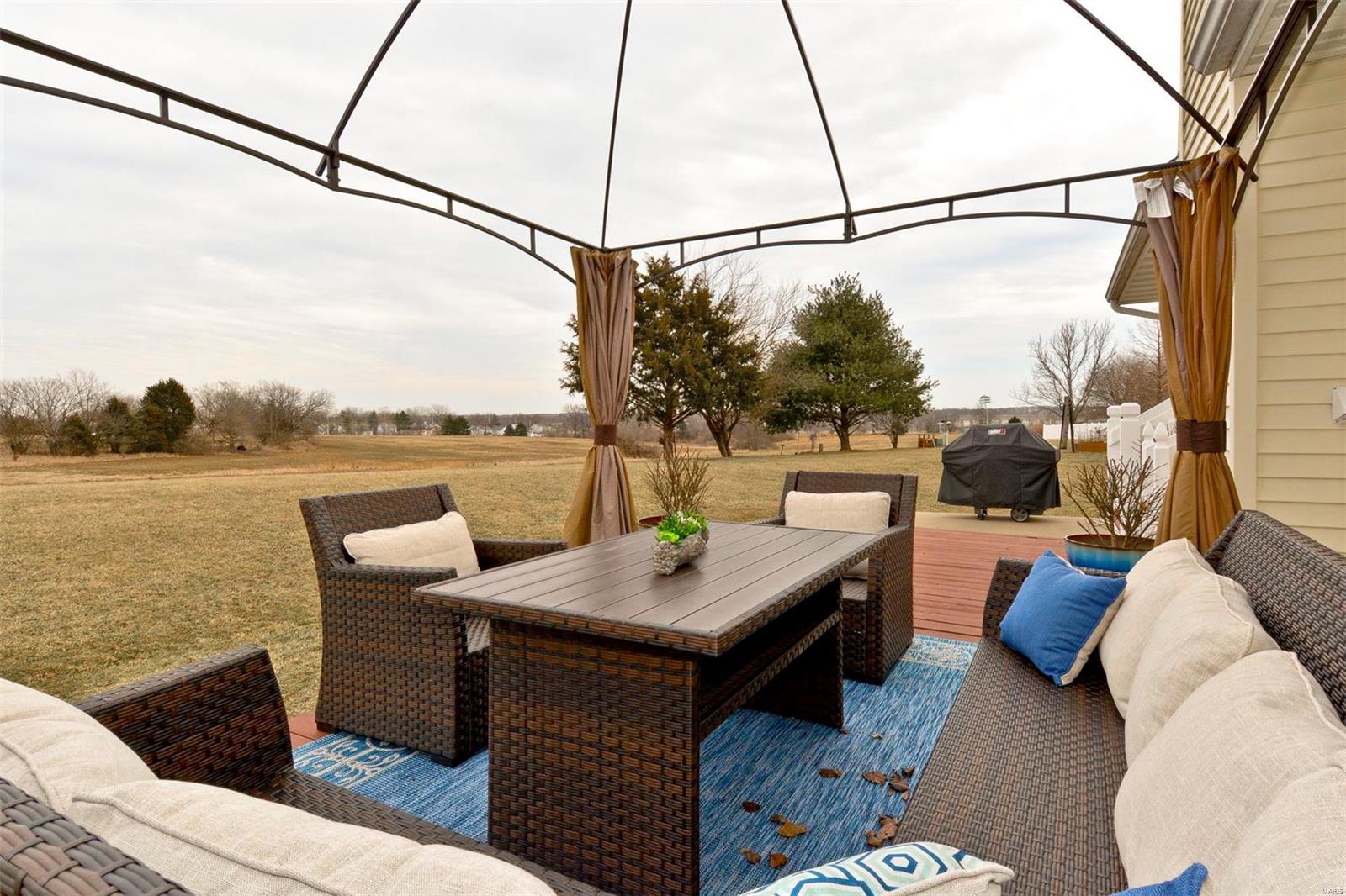 Vlgs At Dardenne Prairie - Residential