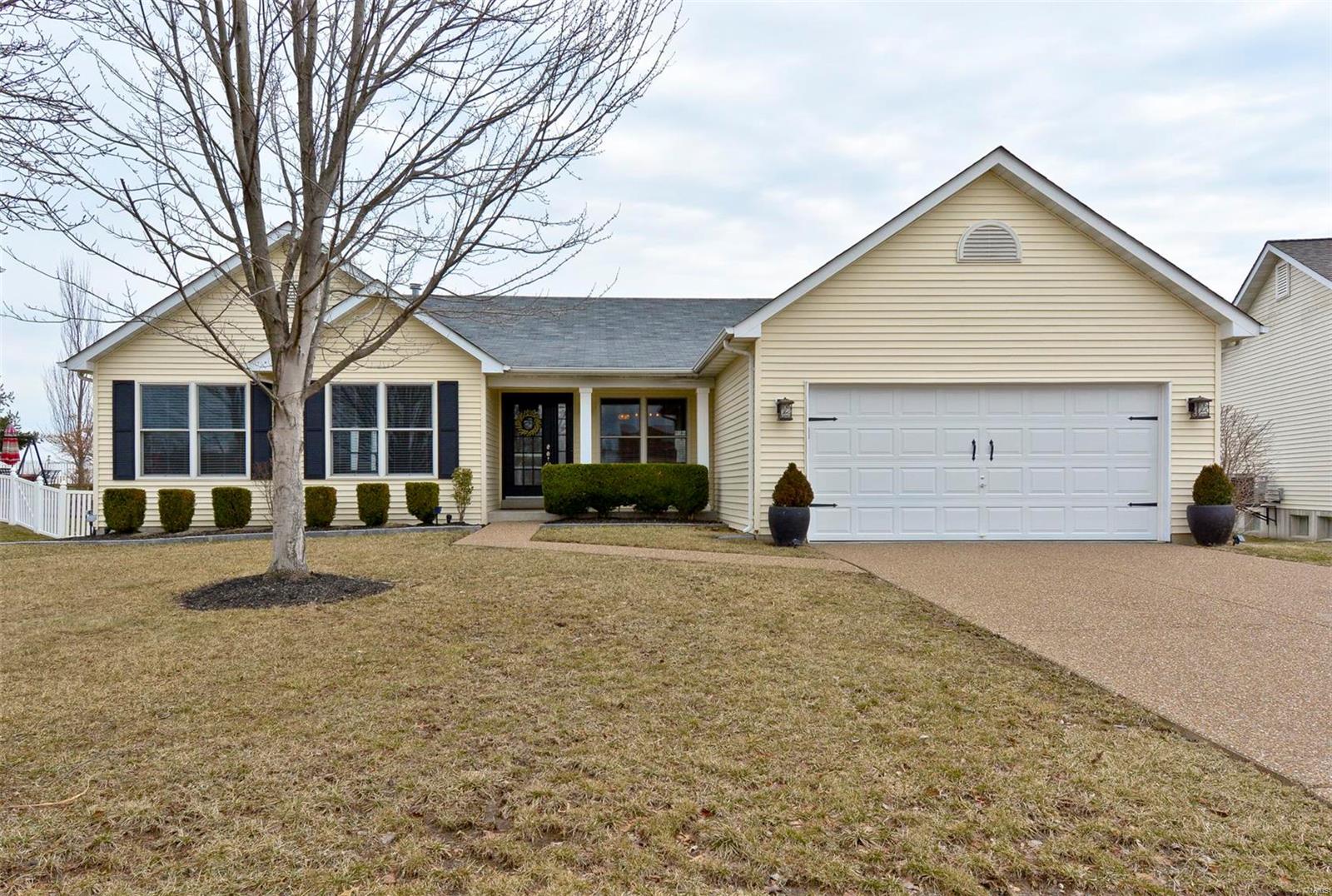 Vlgs At Dardenne Prairie - Residential