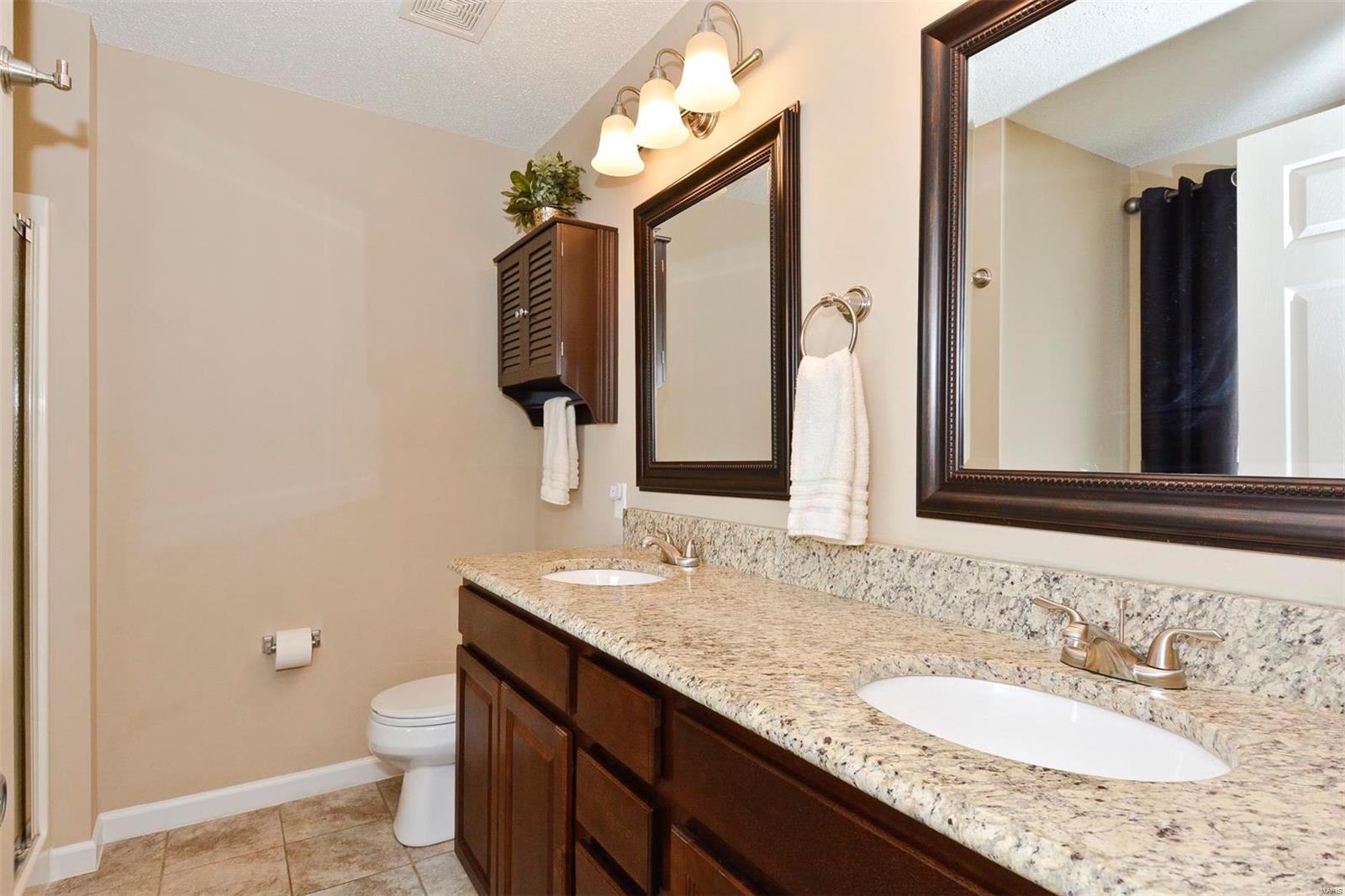 Vlgs At Dardenne Prairie - Residential