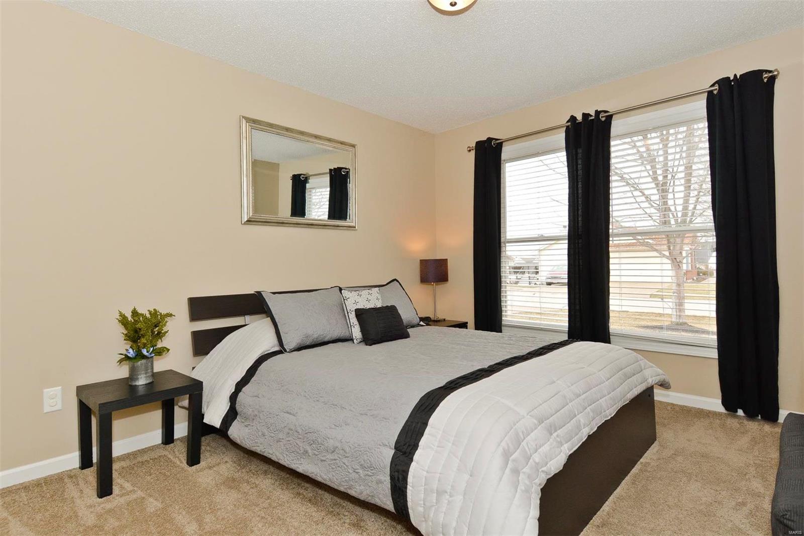 Vlgs At Dardenne Prairie - Residential