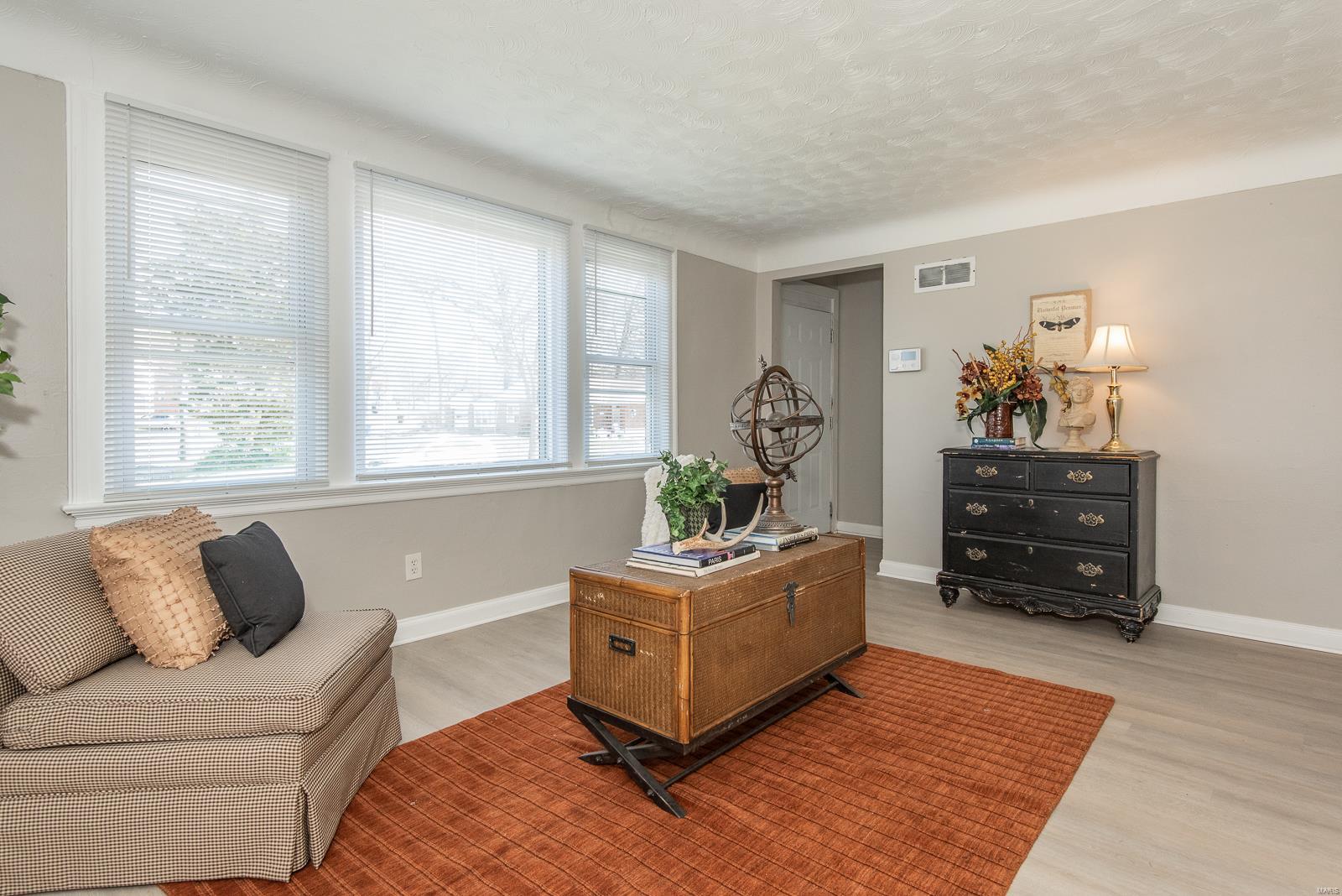 St Louis, Missouri 63130, United States, 4 Bedrooms Bedrooms, ,1 BathroomBathrooms,Residential,Pending,101094