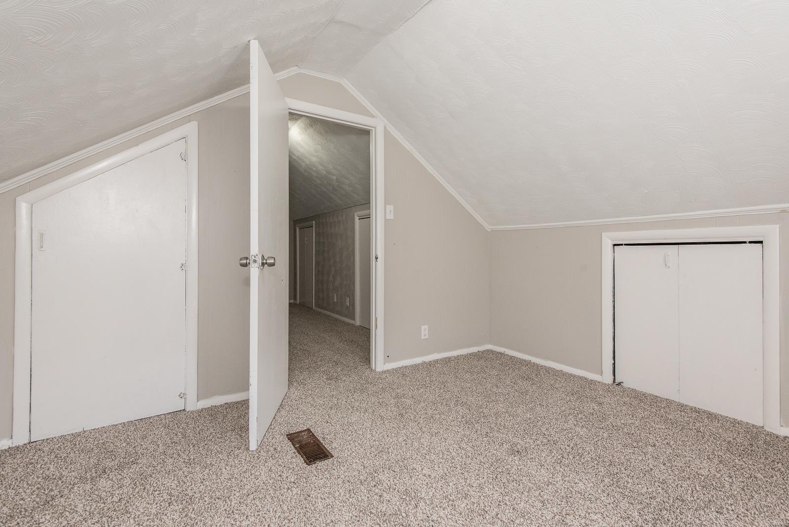 St Louis, Missouri 63130, United States, 4 Bedrooms Bedrooms, ,1 BathroomBathrooms,Residential,Pending,101094