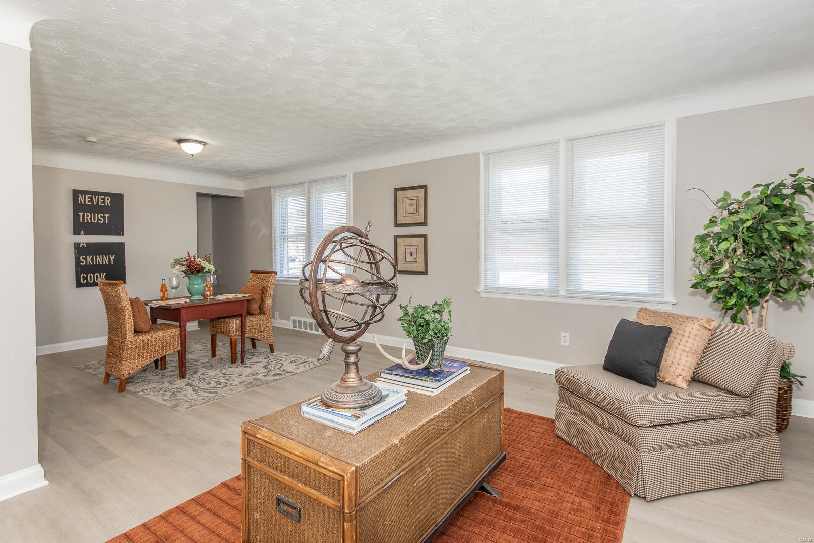 St Louis, Missouri 63130, United States, 4 Bedrooms Bedrooms, ,1 BathroomBathrooms,Residential,Pending,101094