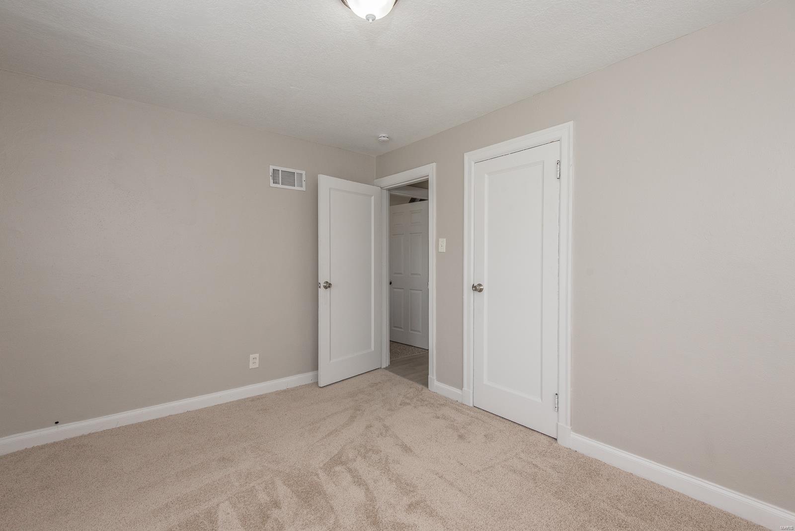 St Louis, Missouri 63130, United States, 4 Bedrooms Bedrooms, ,1 BathroomBathrooms,Residential,Pending,101094