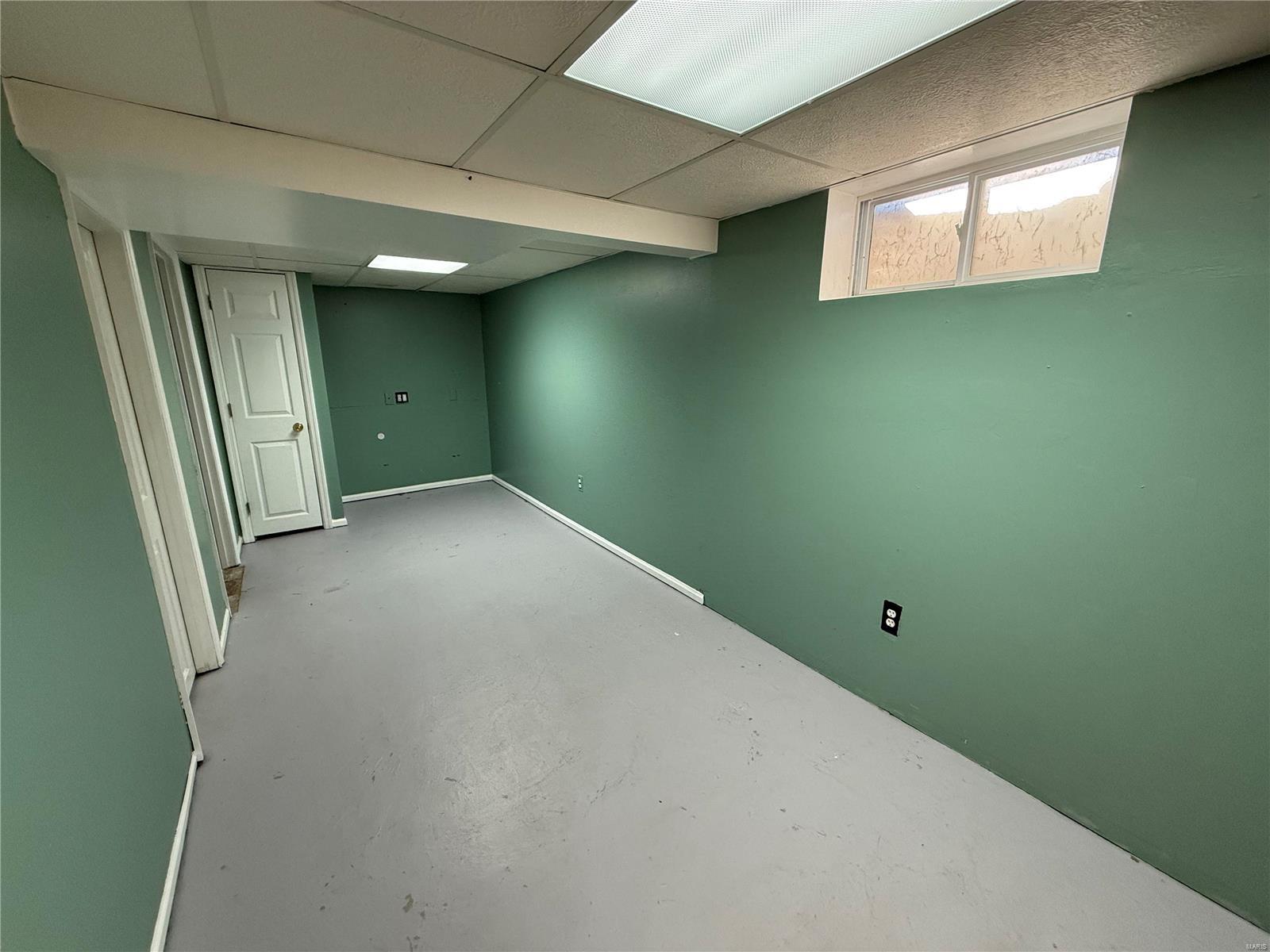 St Ann, Missouri 63074, United States, 2 Bedrooms Bedrooms, ,2 BathroomsBathrooms,Residential,Pending,37539