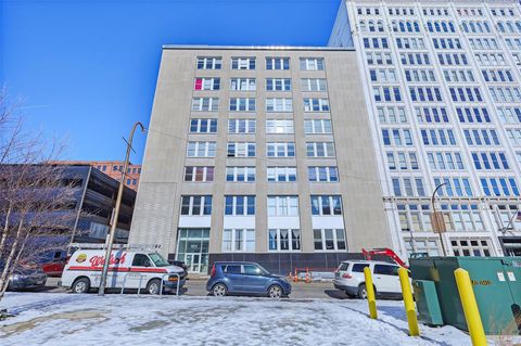 1511 Locust Street 308 St Louis MO 63103