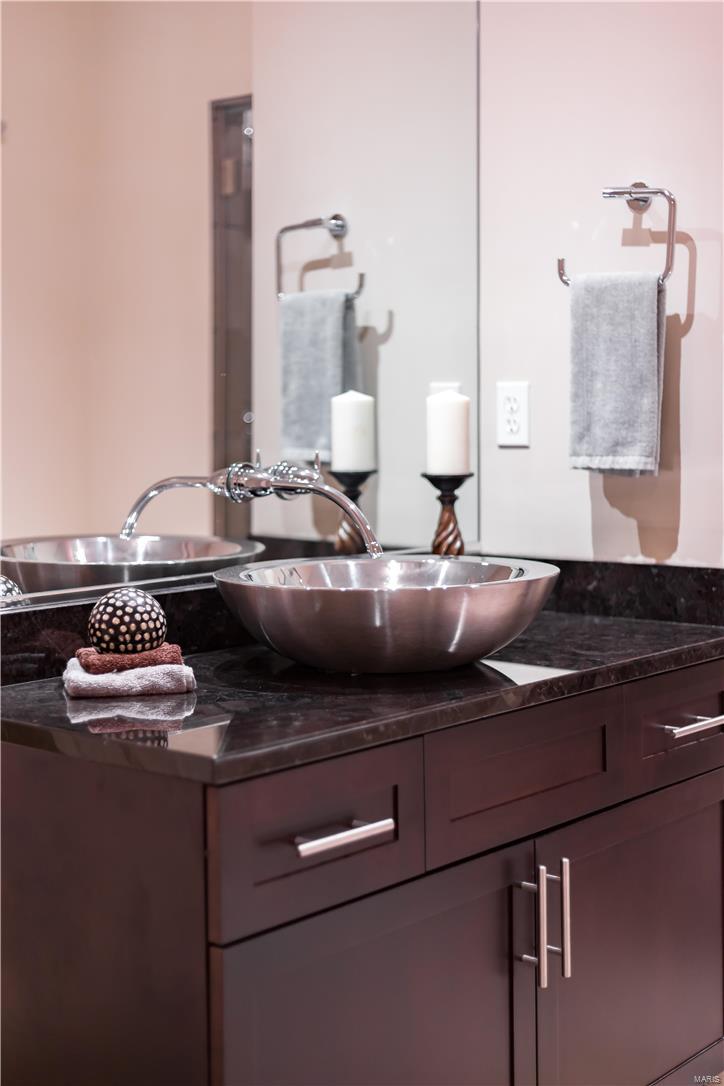 Bonhomme on the Grove - Residential