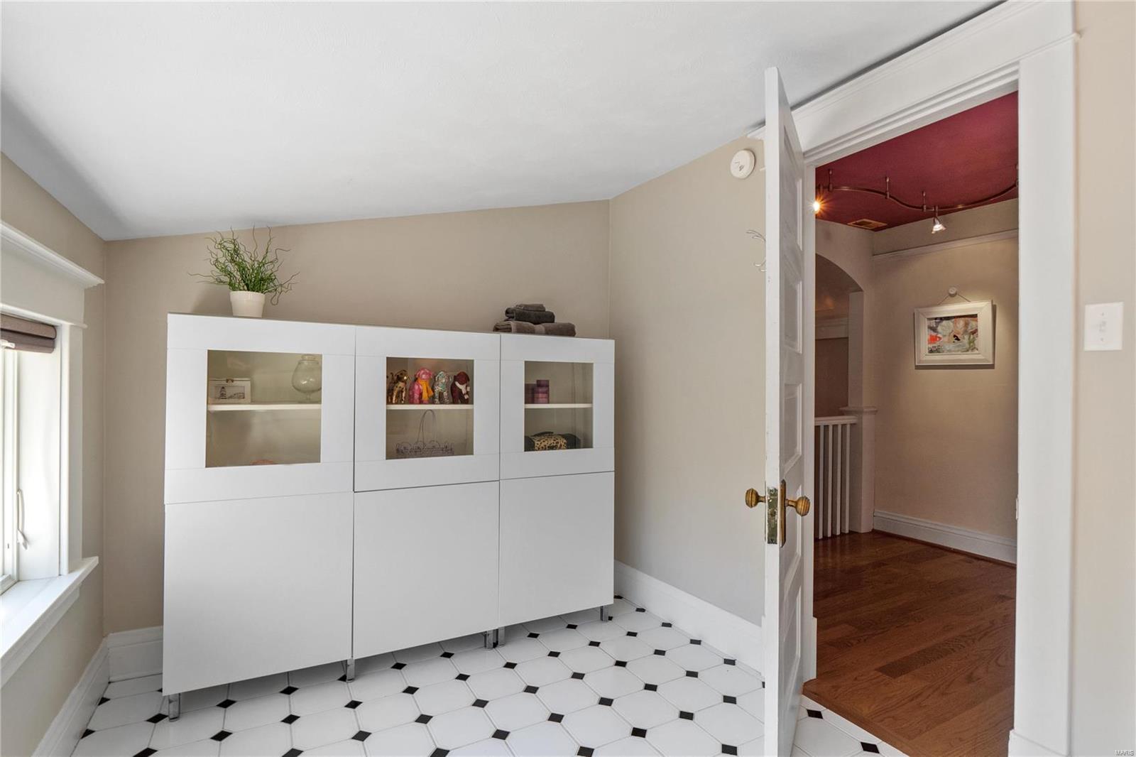 The Oaks - Residential