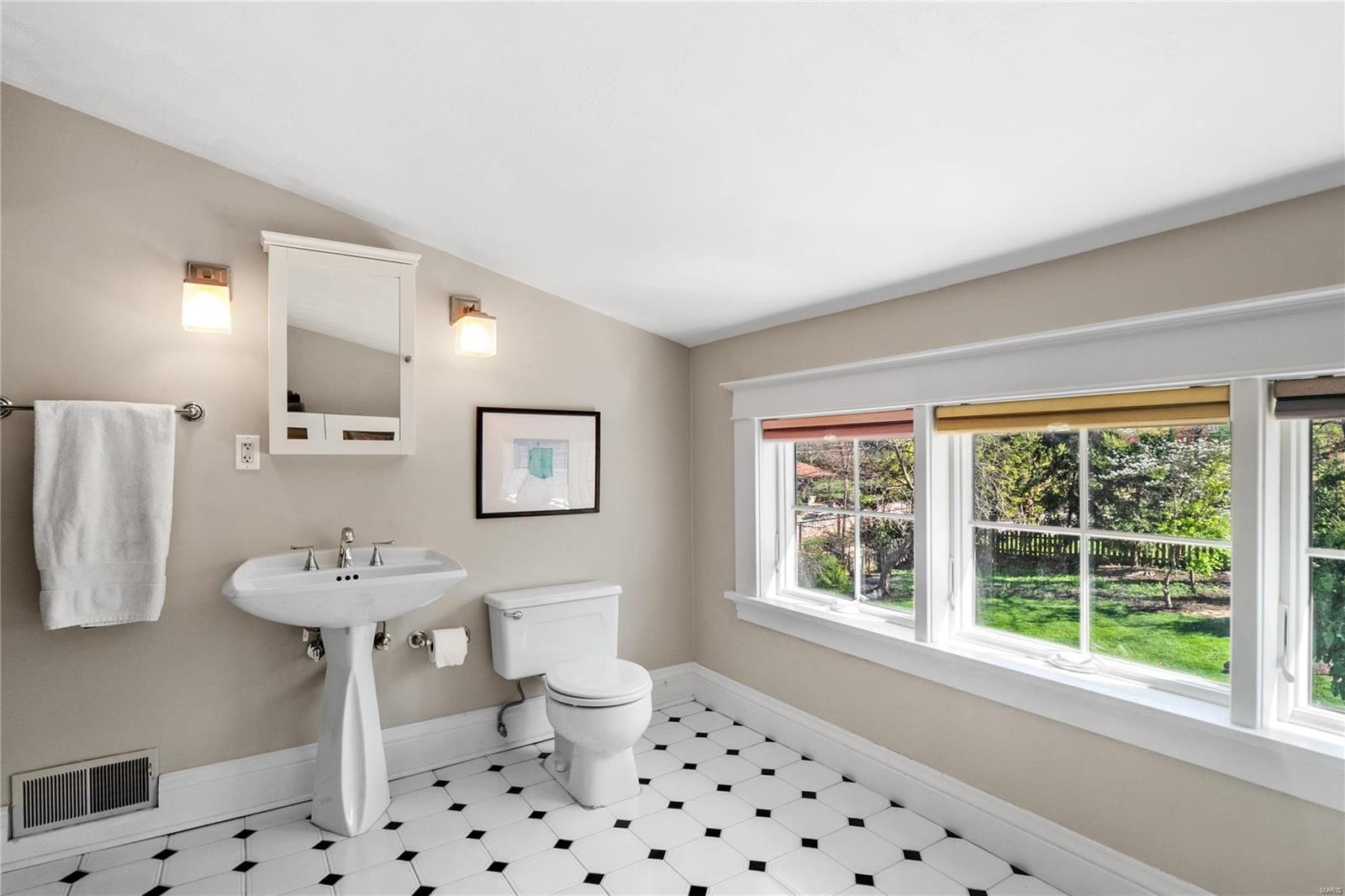 The Oaks - Residential