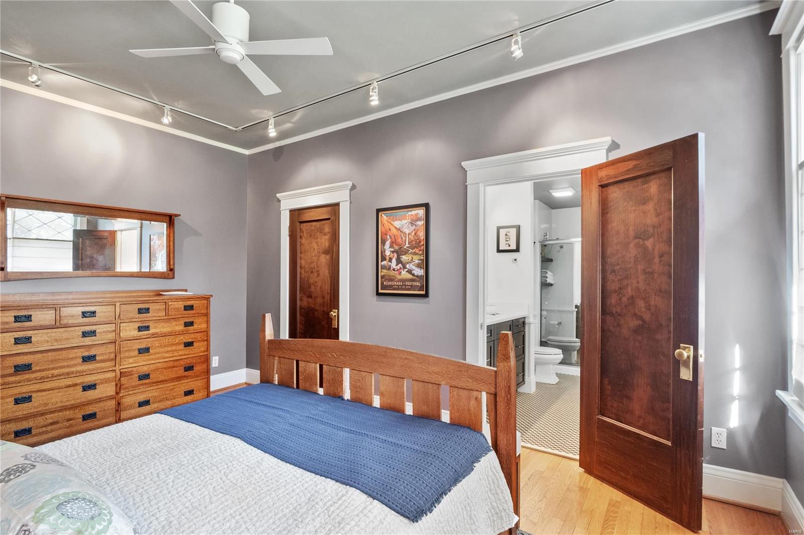 The Oaks - Residential