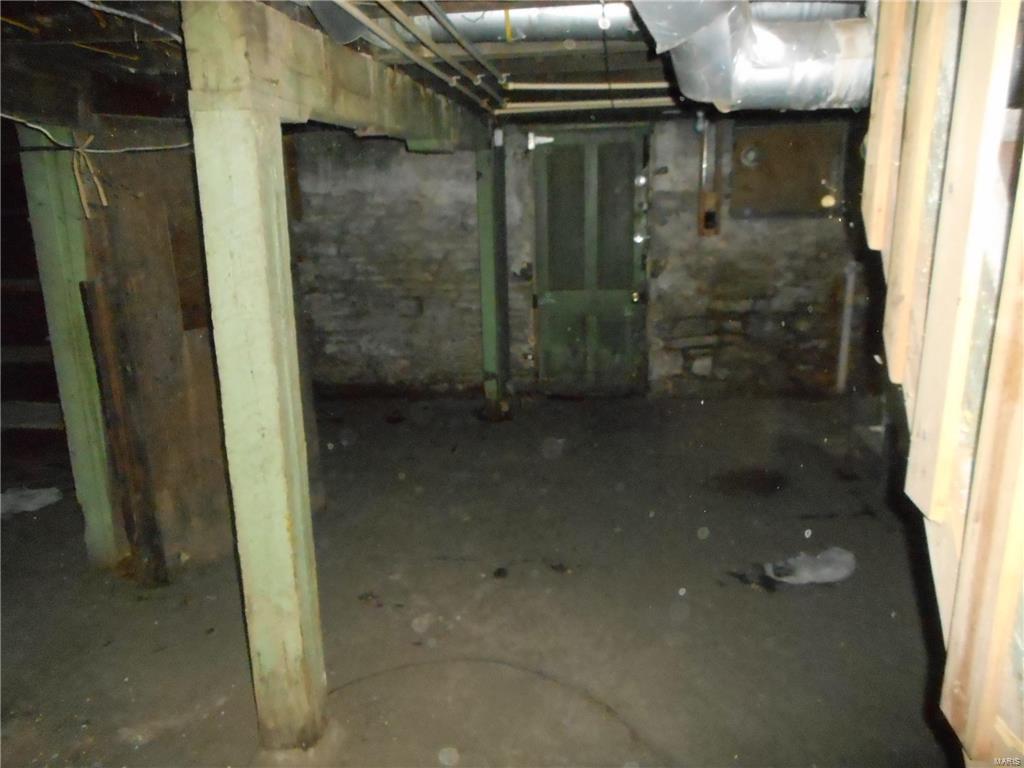 St Louis Commons Add - Residential Income