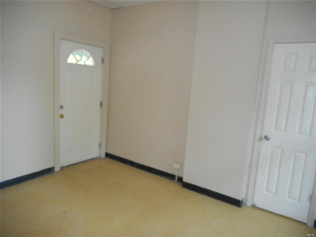 St Louis Commons Add - Residential Income