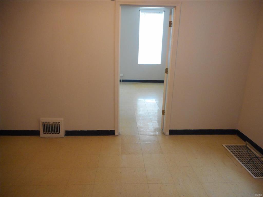 St Louis Commons Add - Residential Income