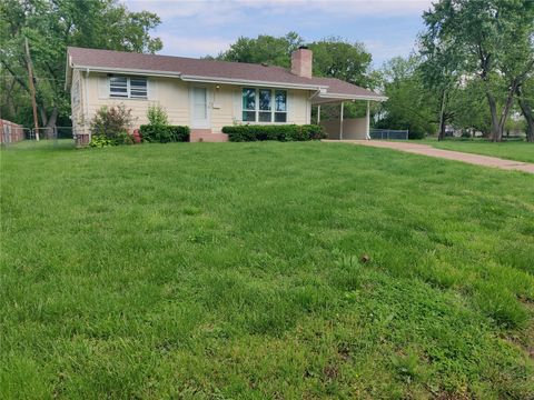 3900 Fairway Court St Ann MO 63074