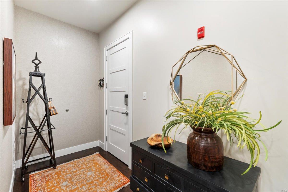 Kirkwood, Missouri 63122, United States, 2 Bedrooms Bedrooms, ,2 BathroomsBathrooms,Residential,Pending,112412