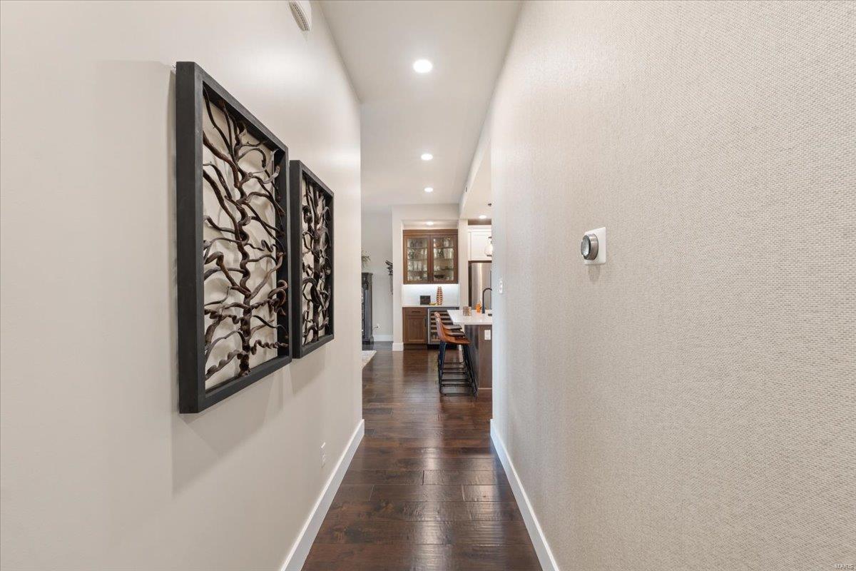 Kirkwood, Missouri 63122, United States, 2 Bedrooms Bedrooms, ,2 BathroomsBathrooms,Residential,Pending,112412