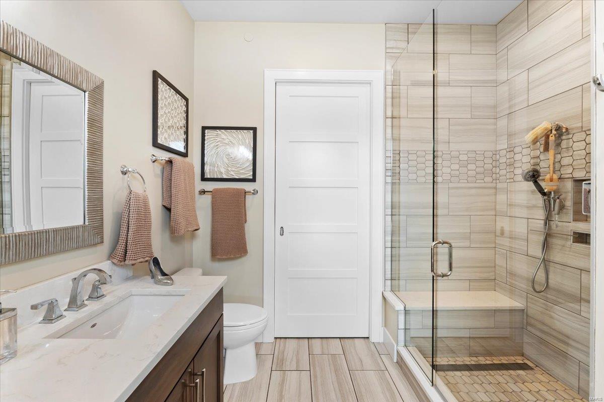 Kirkwood, Missouri 63122, United States, 2 Bedrooms Bedrooms, ,2 BathroomsBathrooms,Residential,Pending,112412