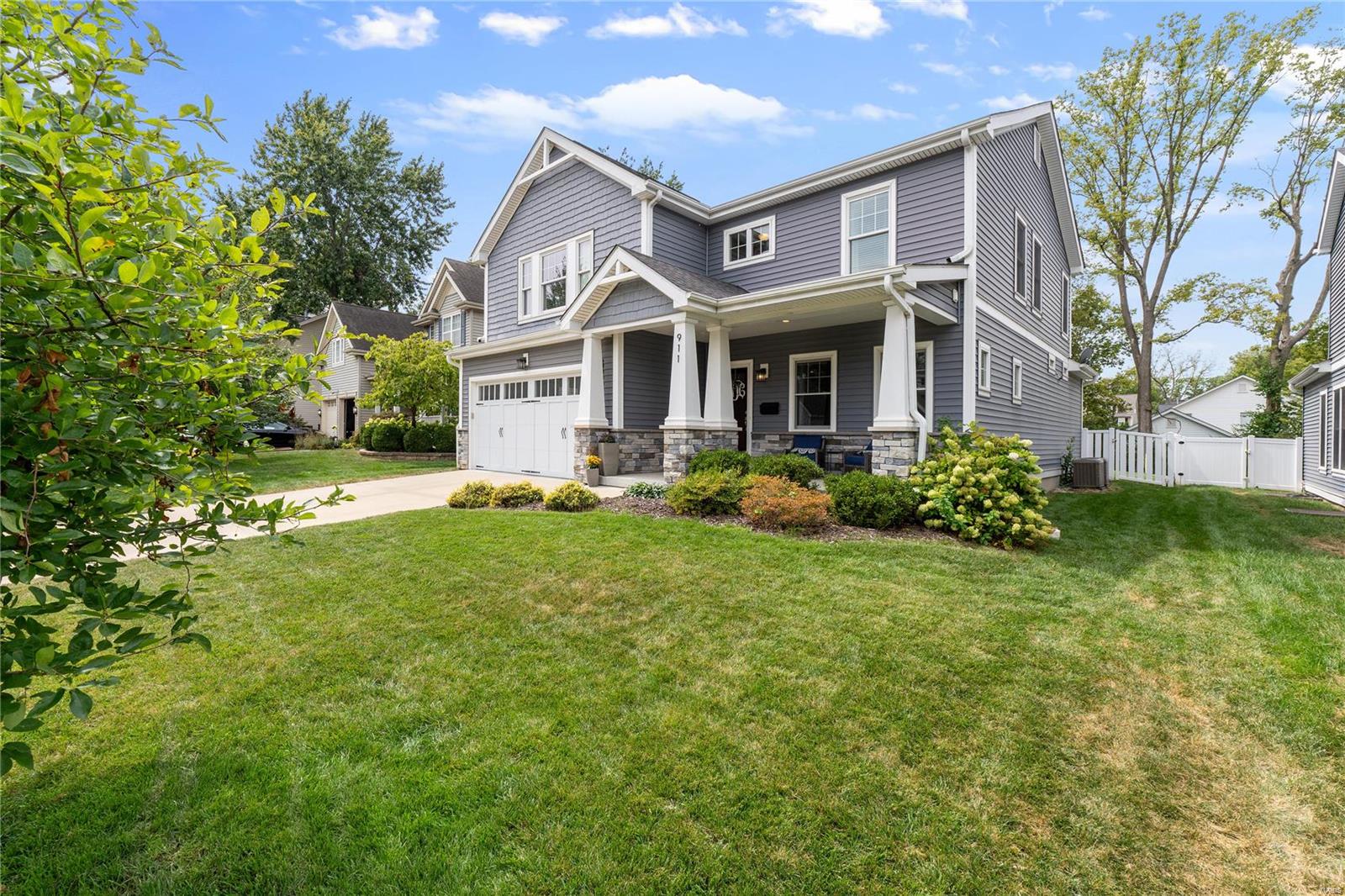 911 Evans Ave Lt Split - Residential