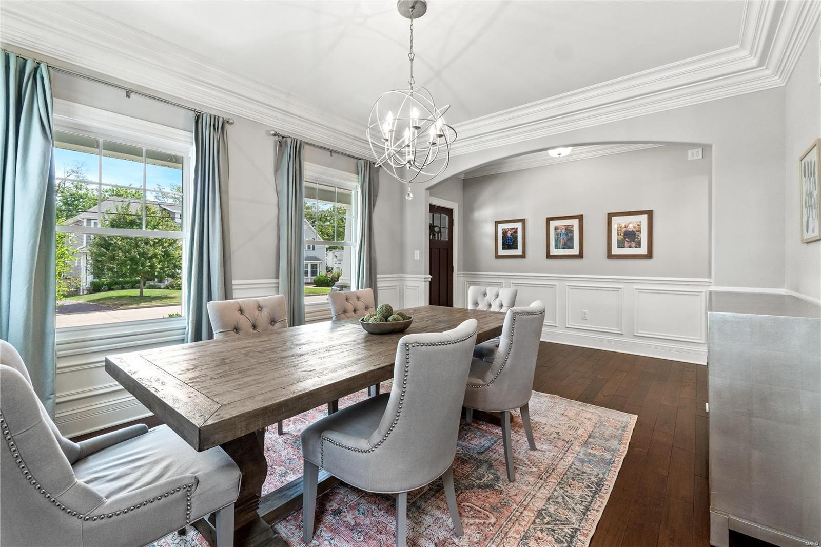 911 Evans Ave Lt Split - Residential