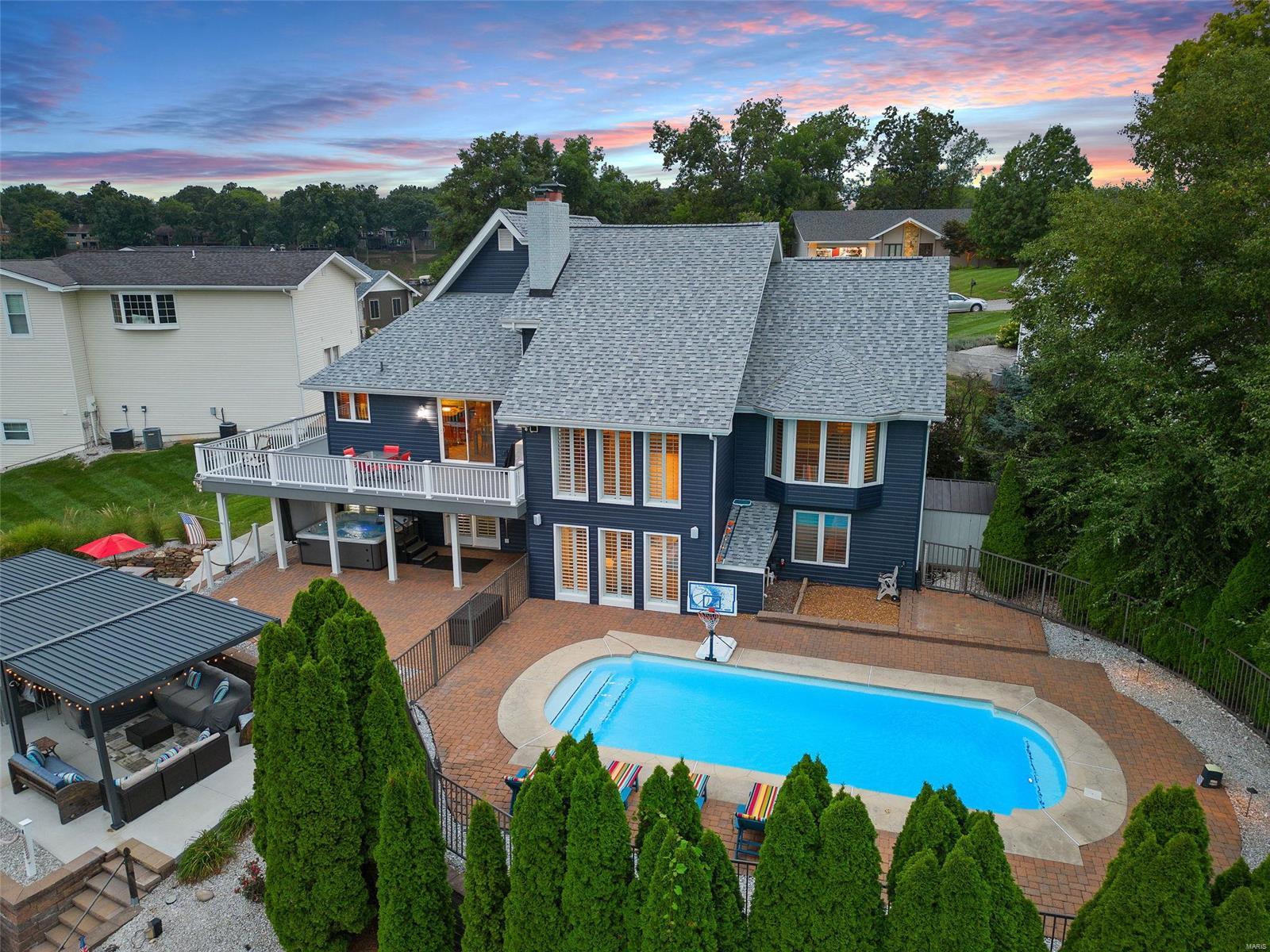 Harbor Pt Estate - Residential