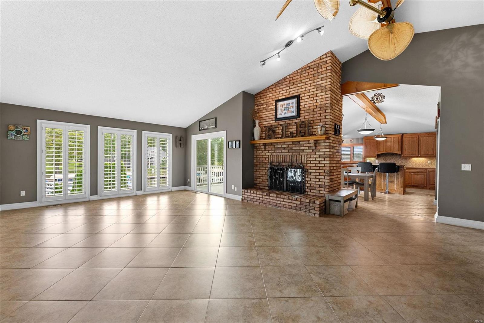 Harbor Pt Estate - Residential