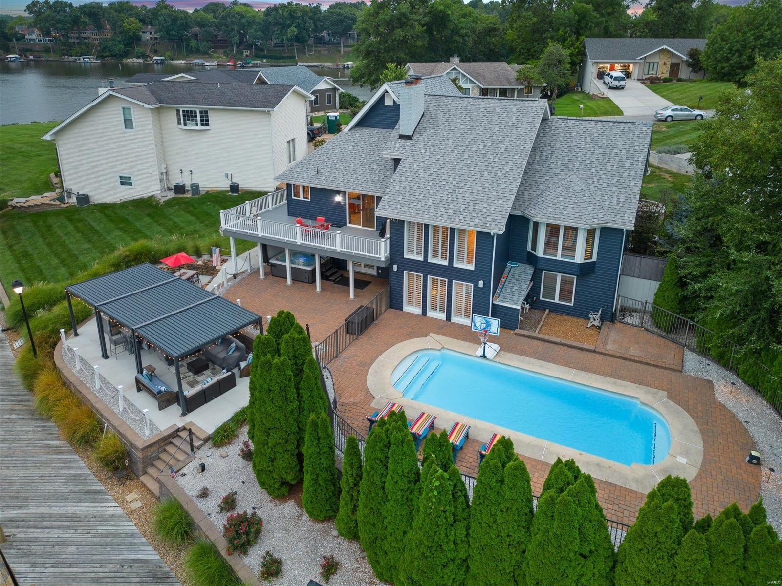 Harbor Pt Estate - Residential