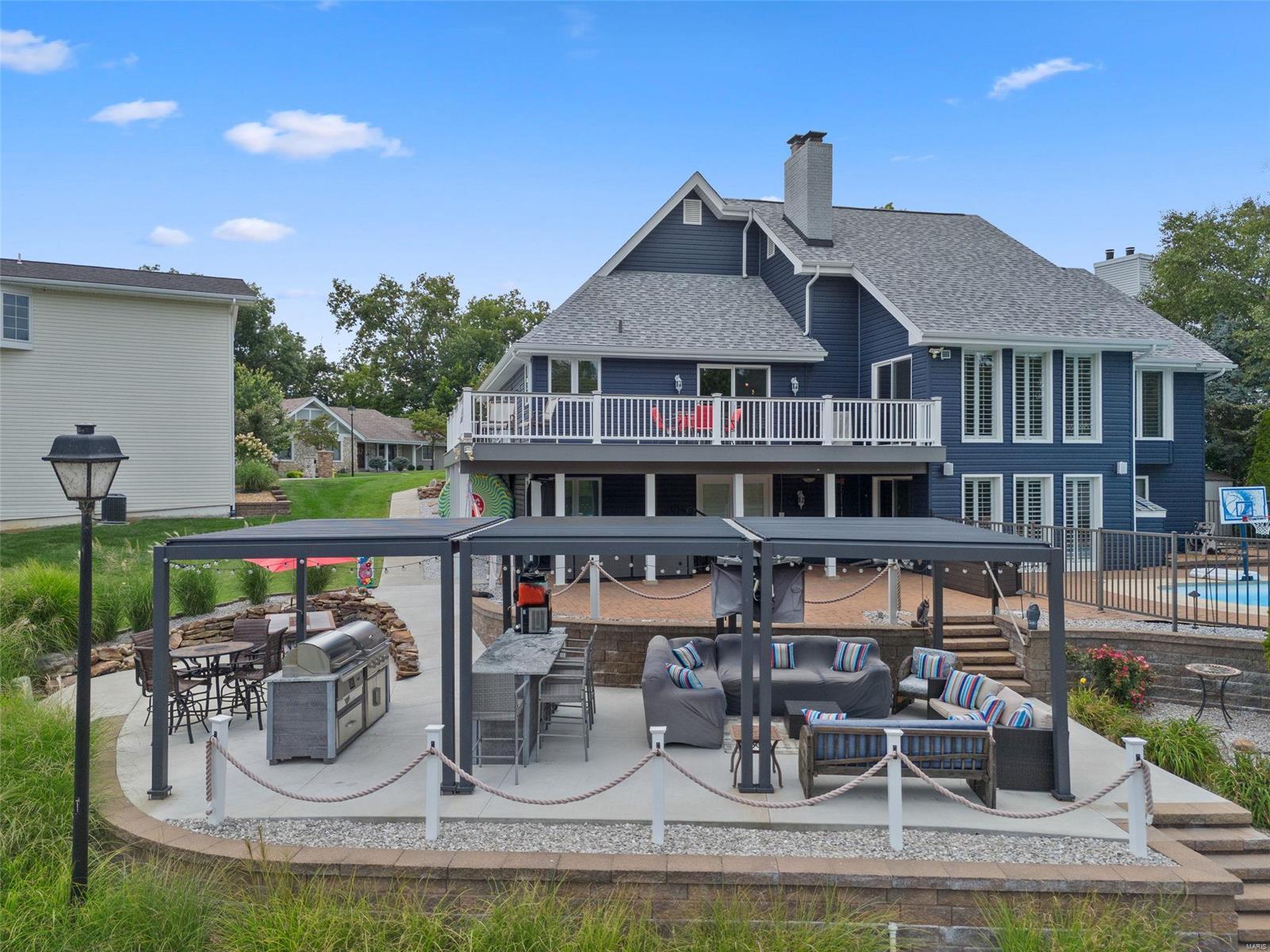 Harbor Pt Estate - Residential