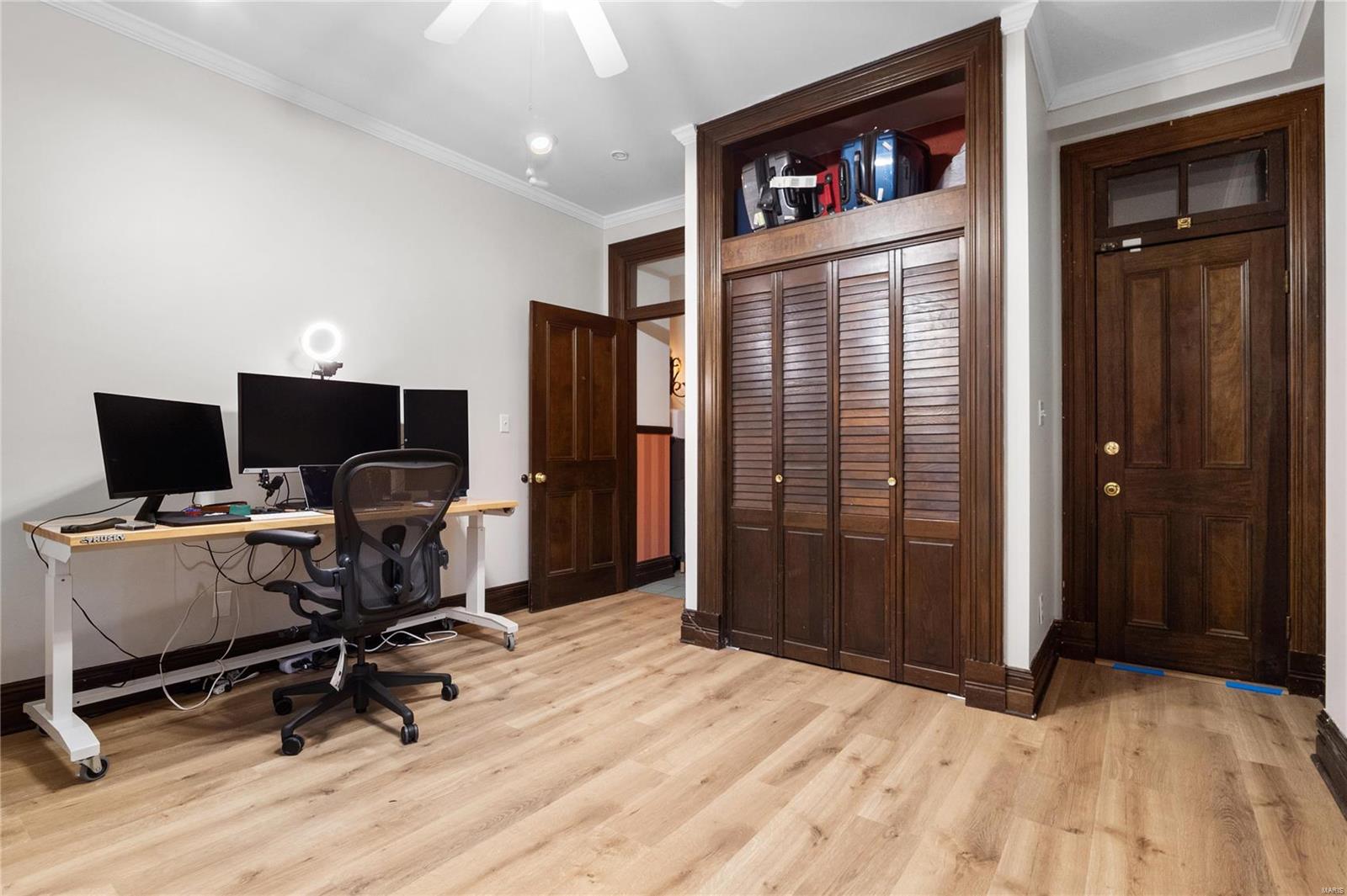 St Louis, Missouri 63104, United States, 3 Bedrooms Bedrooms, ,3 BathroomsBathrooms,Residential,Active,19234