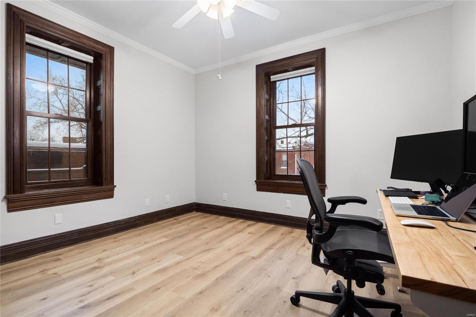 St Louis, Missouri 63104, United States, 3 Bedrooms Bedrooms, ,3 BathroomsBathrooms,Residential,Active,19234