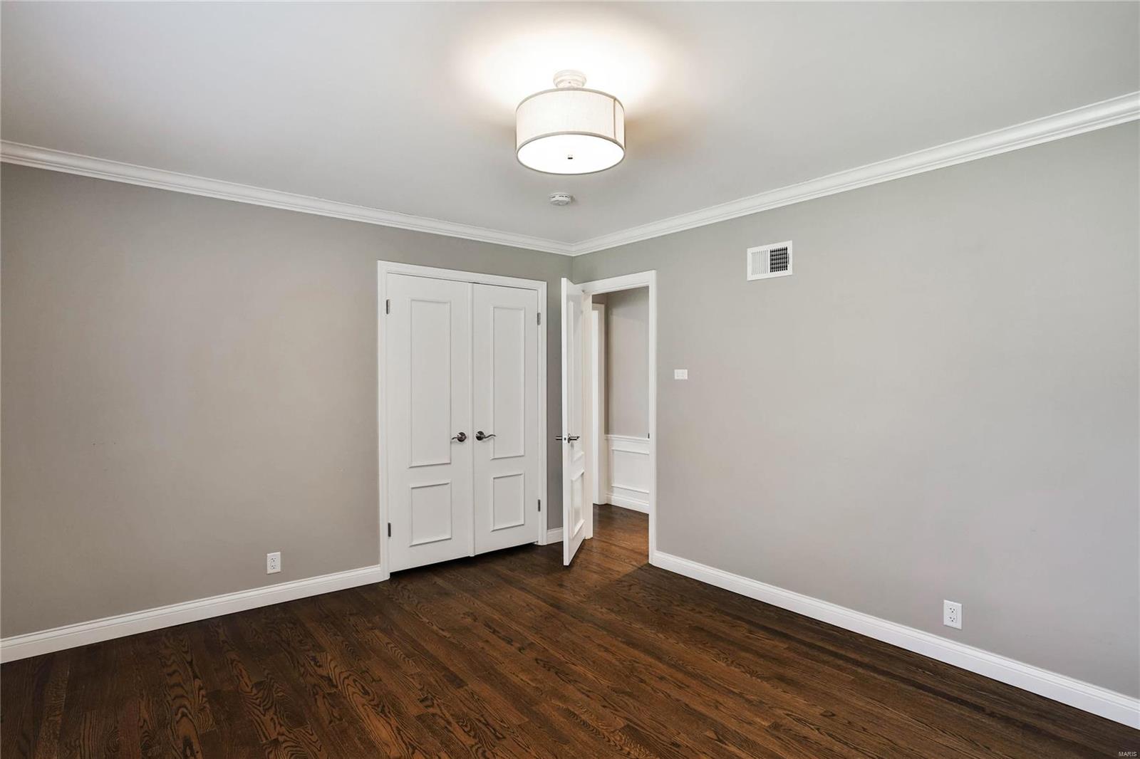 Coach-N-Four - Residential