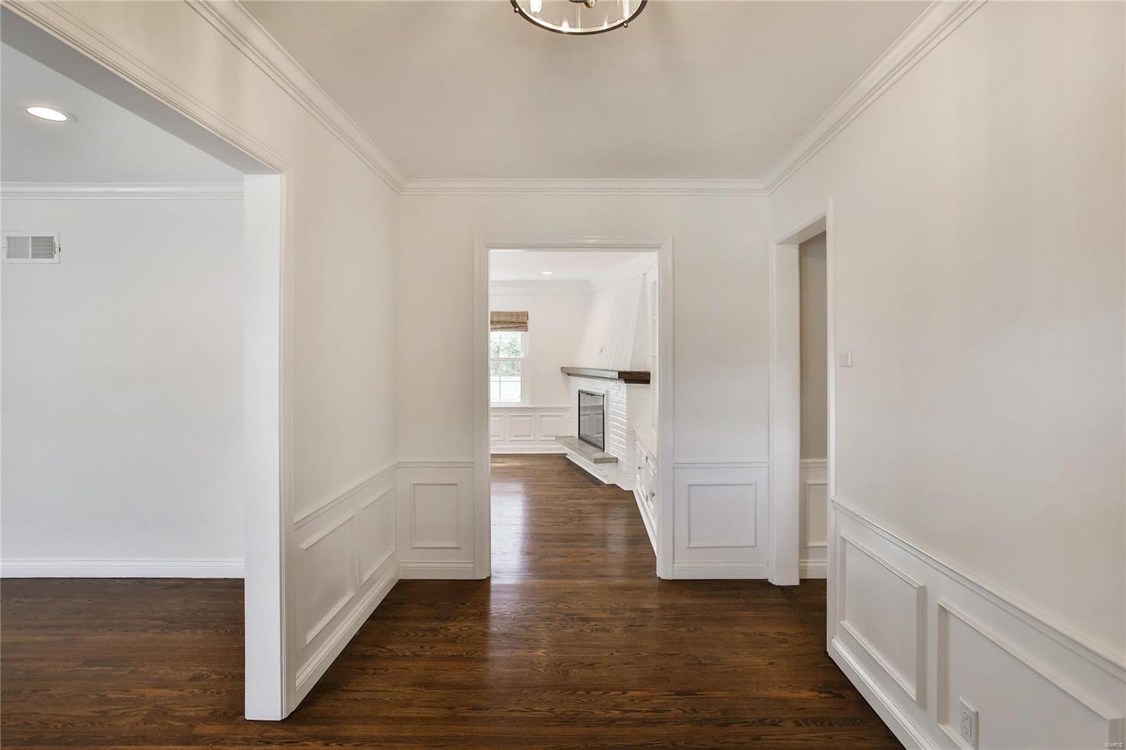 Coach-N-Four - Residential