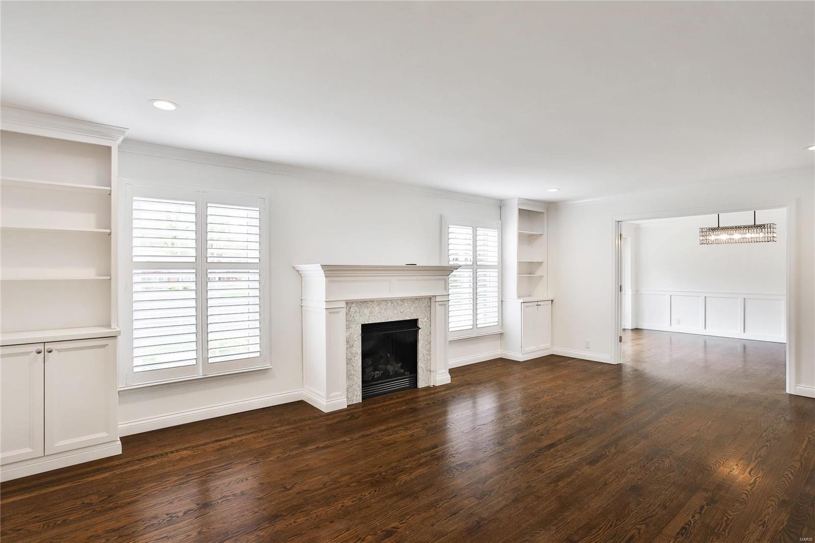 Coach-N-Four - Residential