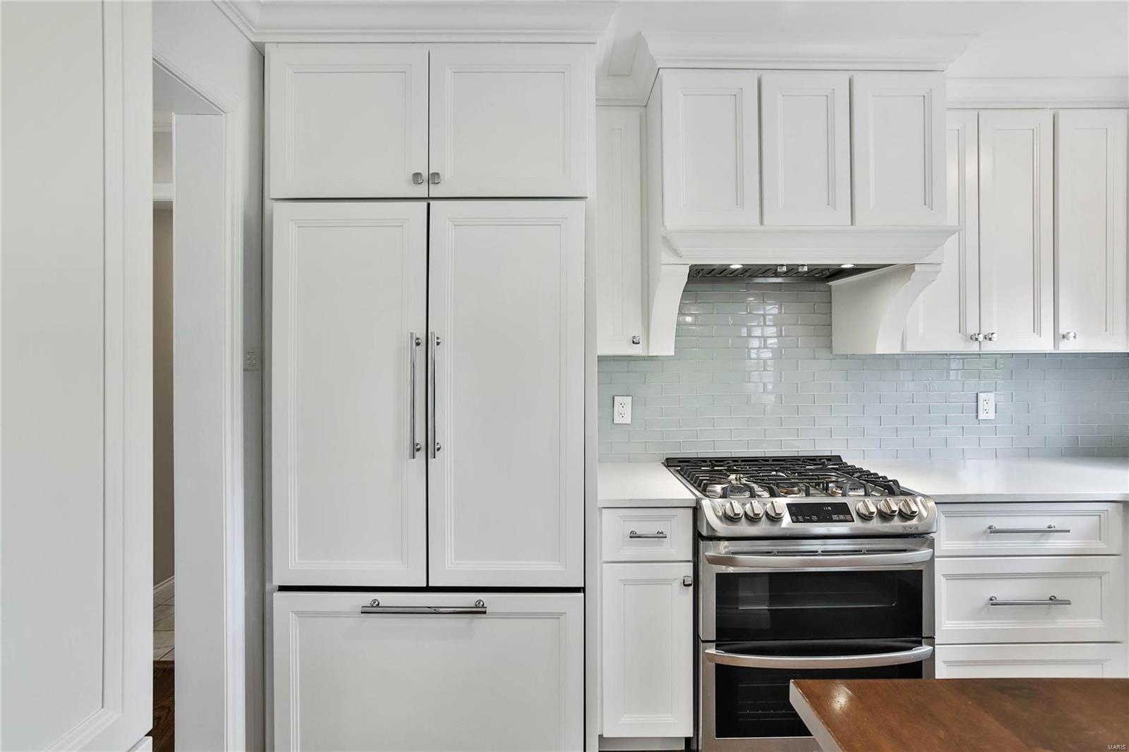 Coach-N-Four - Residential