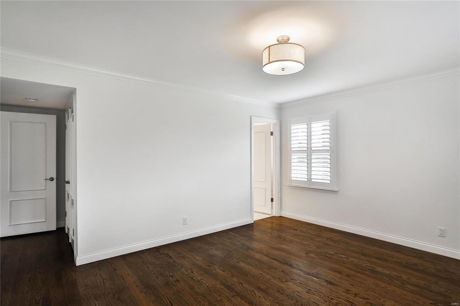 Coach-N-Four - Residential