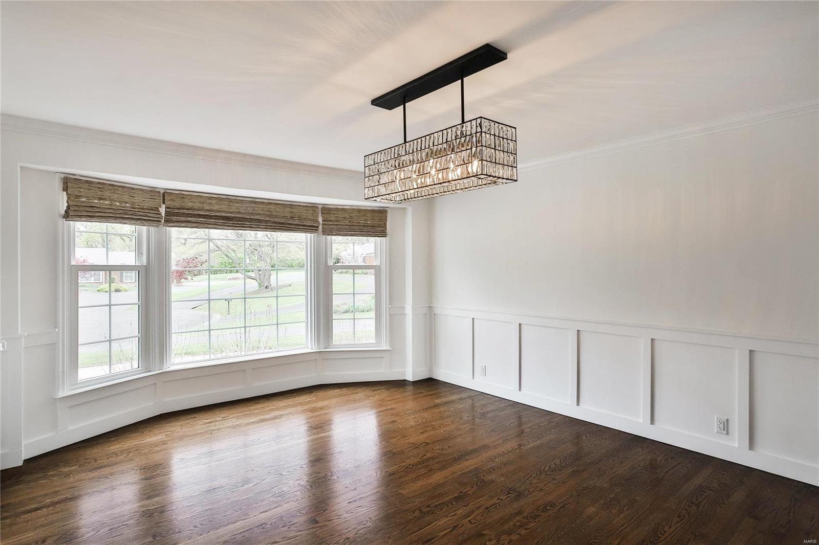 Coach-N-Four - Residential