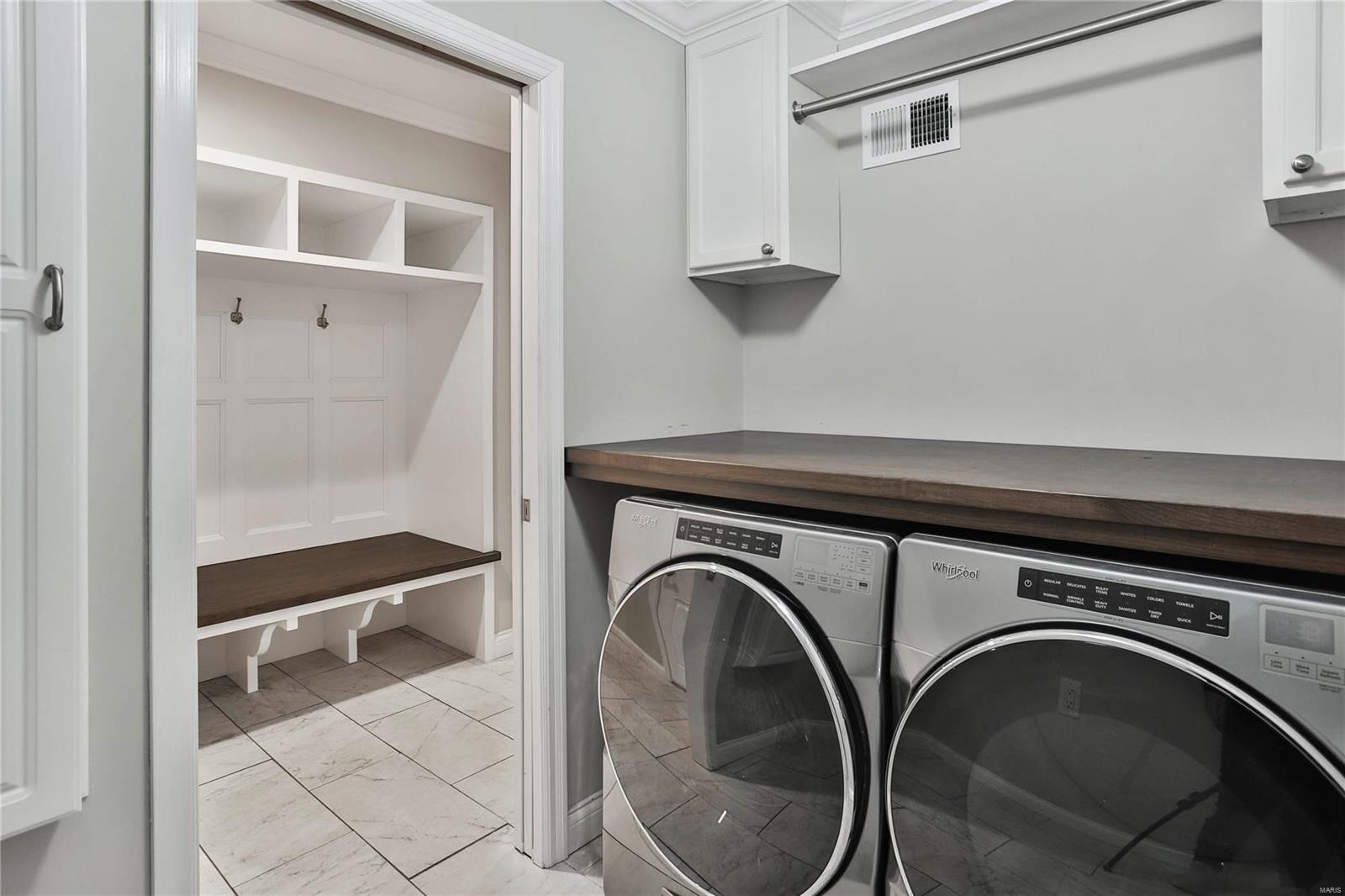 Coach-N-Four - Residential