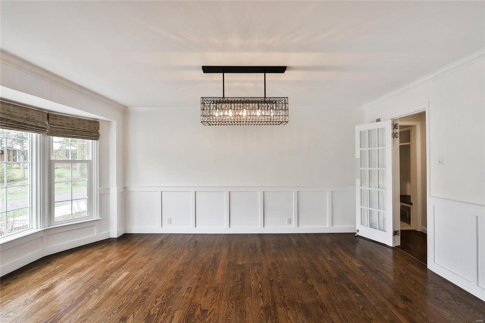 Coach-N-Four - Residential