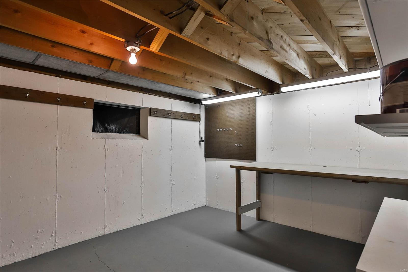 Coach-N-Four - Residential