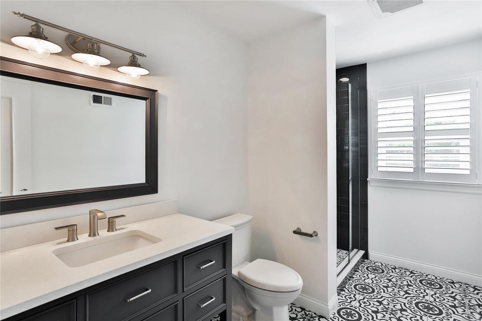 Coach-N-Four - Residential