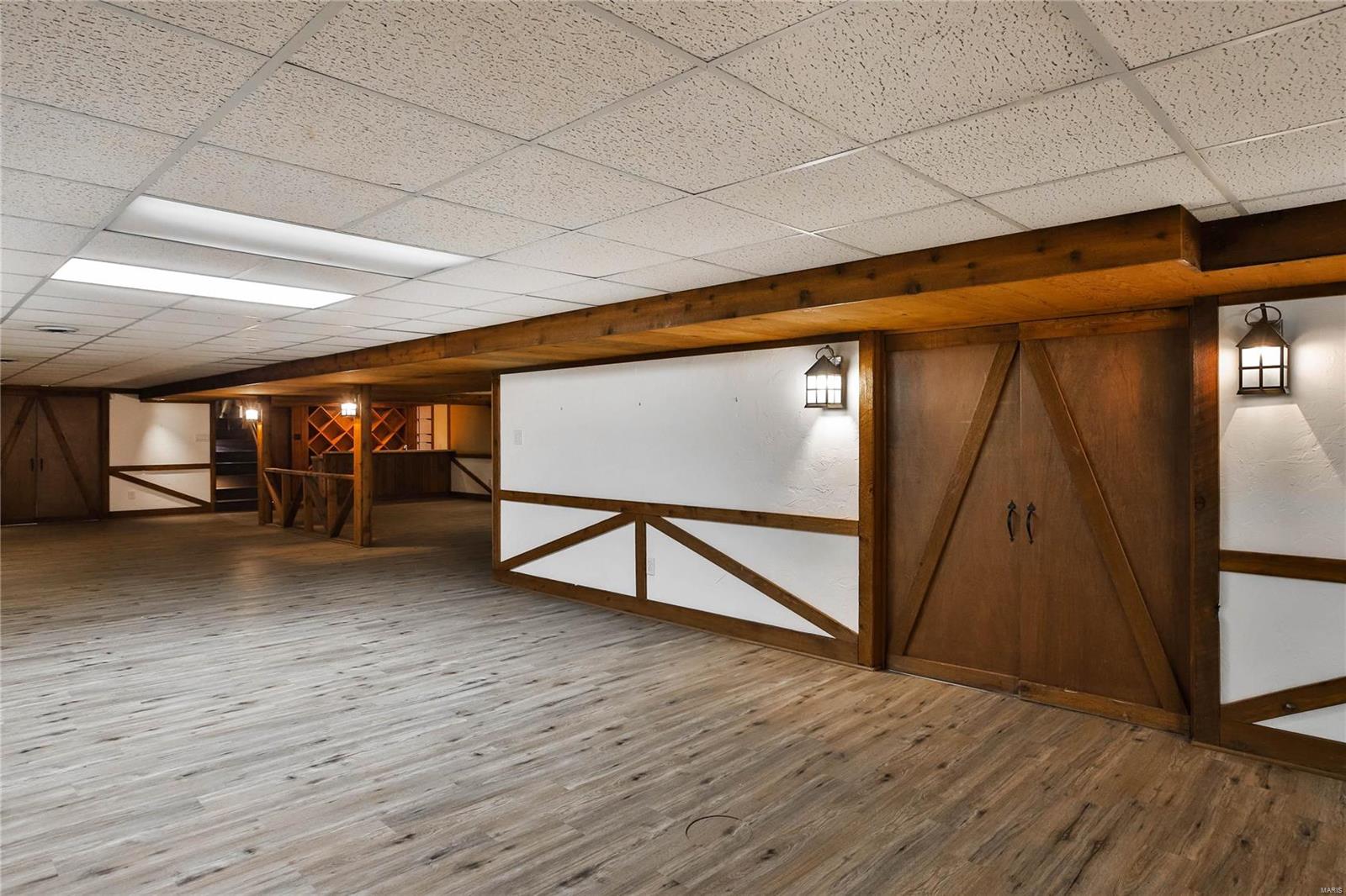 Coach-N-Four - Residential