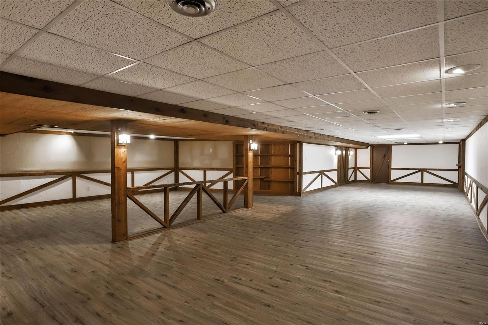 Coach-N-Four - Residential