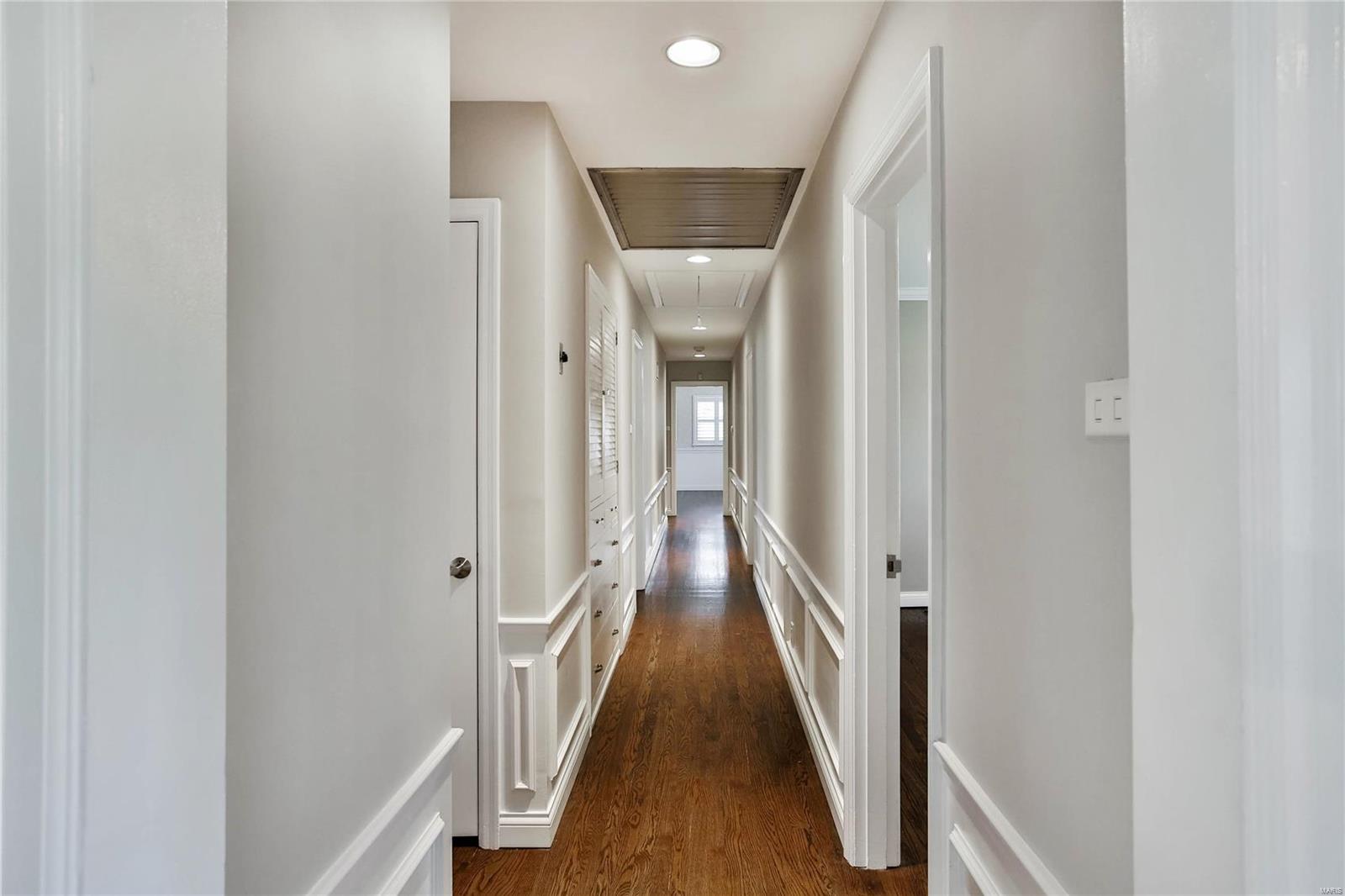 Coach-N-Four - Residential